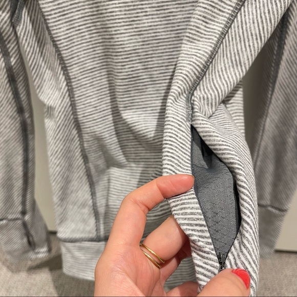Lululemon Think Fast Long Sleeve in Tonka Stripe Heathered Slate White / Slate - Picture 14 of 14